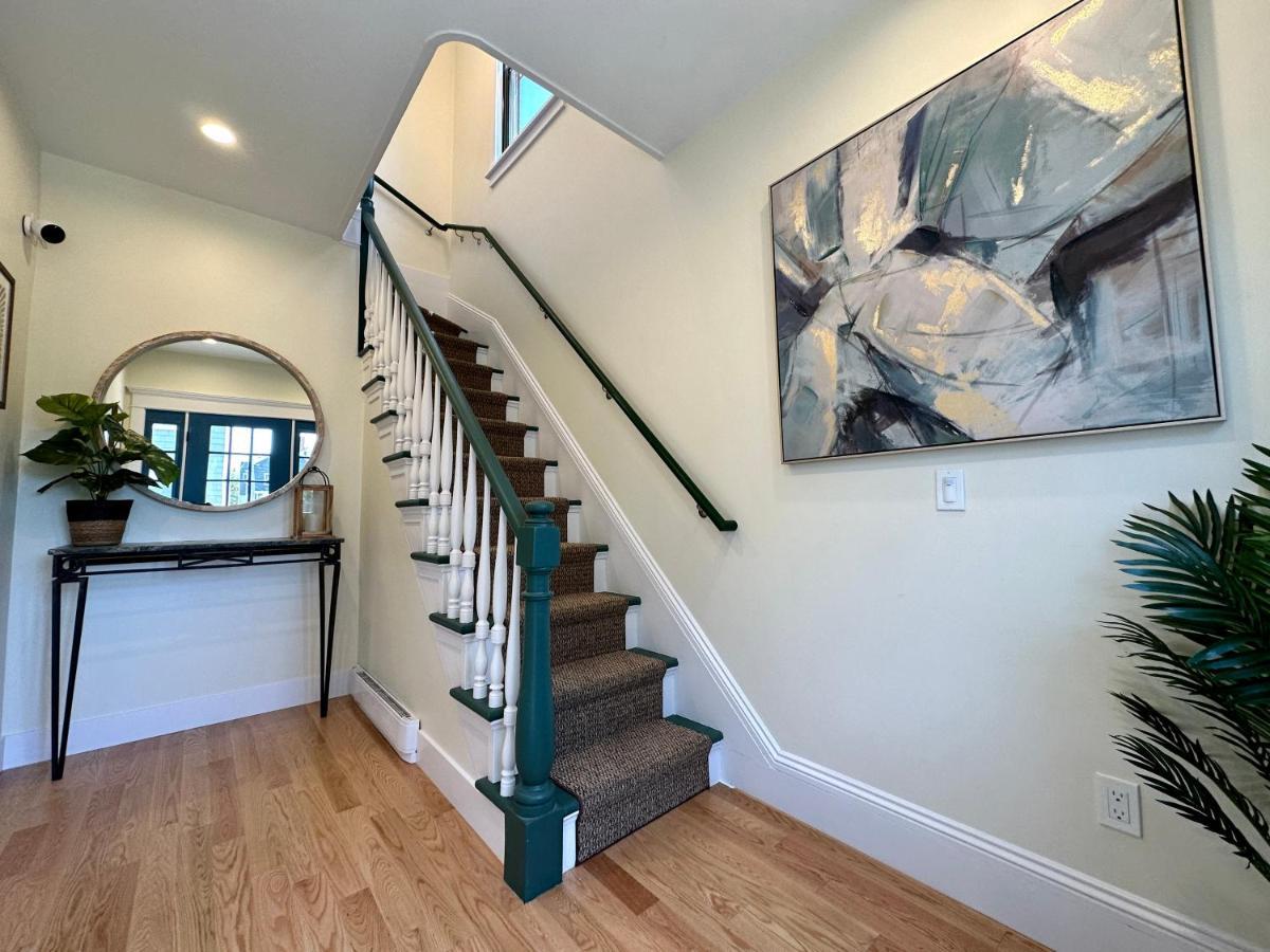 Prime Location! Renovated House! 6 Bed4 Bath Villa Newport Exteriör bild