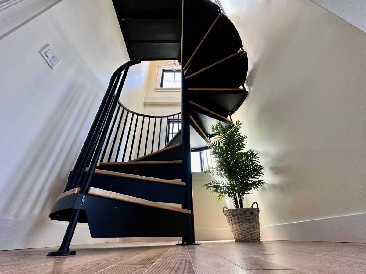Prime Location! Renovated House! 6 Bed4 Bath Villa Newport Exteriör bild