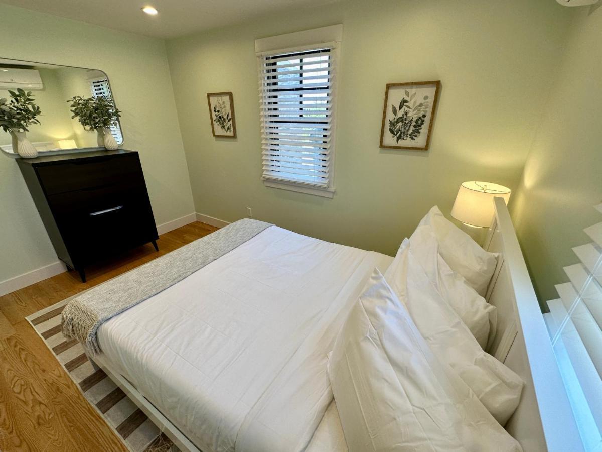 Prime Location! Renovated House! 6 Bed4 Bath Villa Newport Exteriör bild