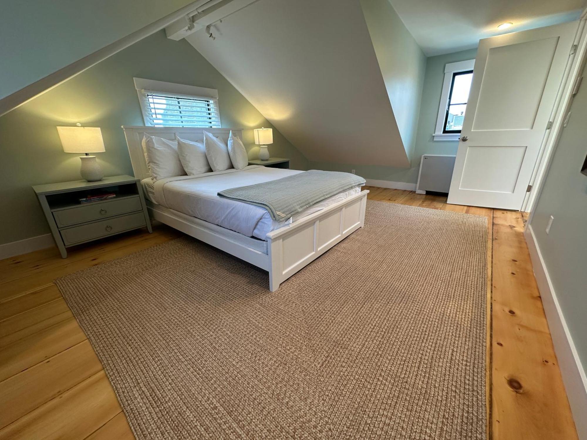 Prime Location! Renovated House! 6 Bed4 Bath Villa Newport Exteriör bild